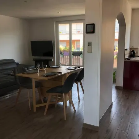 Lägenhet T2 Neuf Equipe De 65 M2 Climatise + Balcon